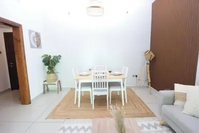 Image de Elegant 1bdr Apartment with Stunning Sea View
