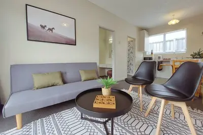 Image de Cosy Claudelands 2-Bed Apartment with Parking