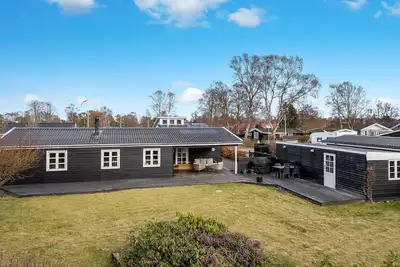 \"Sande\" - 400m from the sea by Interhome