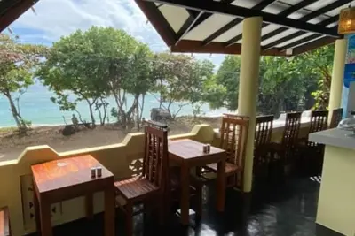Image de Beachfront 4-bedroom villa in fabulous Ahangama!
