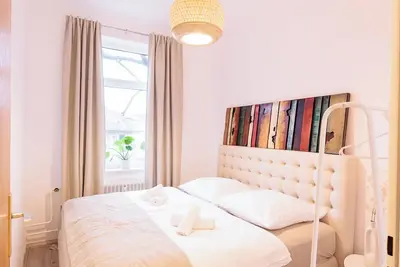 Image de Spacious and quiet apartment on the canal