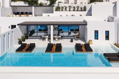 Gorgeous Villa With Private Outdoor Jacuzzi