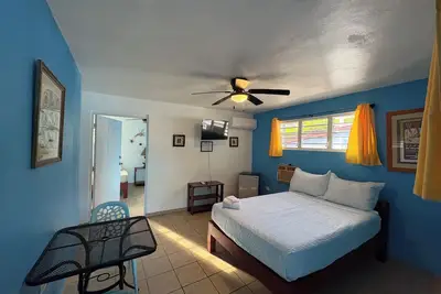 Image de Bananas Vieques Guesthouse Room 8\/Vibrant Area\/Private\/Steps to the beach