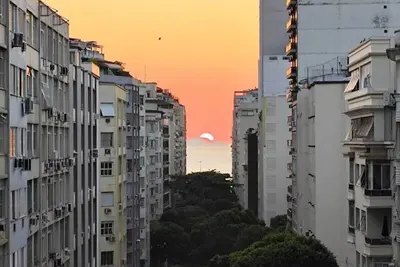 Image de 2-bedroom apart in Copacabana Rio: WiFi, Ac, Beach 9 min, market, laundry, metro