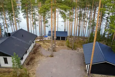 Image de Villa Norppa rantasauna ja kylpypalju Punkaharjulla. Upea maisema Saimaalle.