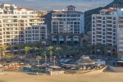 Image de Grand Solmar Cabo - Ocean front- Dining Area & Living Room