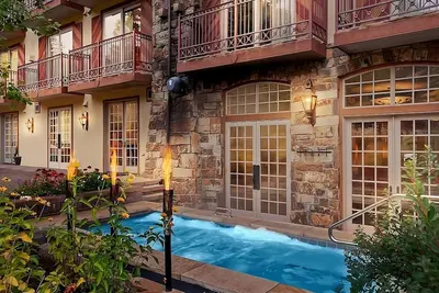 Image de A Vacation to Look Forward to! Unit with Mountain View, Outdoor Hot Tub