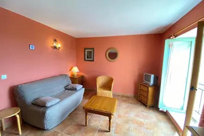 Image de 04b4 : Beau studio dans un mas provençal - piscine