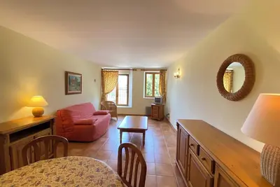 Image de 04b5 : Beau studio dans un mas provençal - piscine