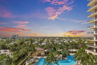 Image de 1 bedroom condo at the Palm Beach Resort and Spa with Hotel Amenities and views