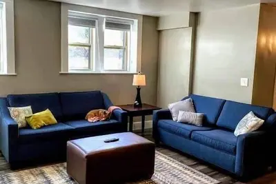 Image de Cle Suites 3br/2ba | 5 min Walk to Cle Clinic #2