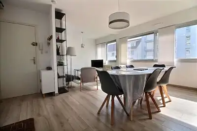 Image de Corniche B01 : Appartement T3 à la décoration soignée proche mer/centre-ville