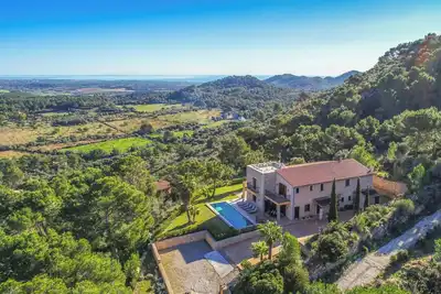 Image de Maison de campagne 'Dues' avec vue sur la mer, Wi-Fi et climatisation