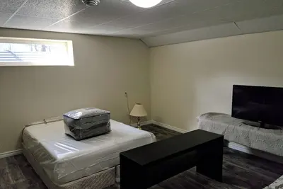 Image de Cozy room in basement