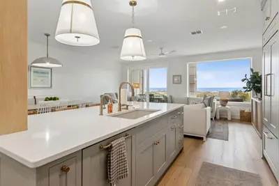 Image de Oceanfront Luxe, Heated Pool, Tennis & Pickleball, Golf Cart Included, Near Ritz