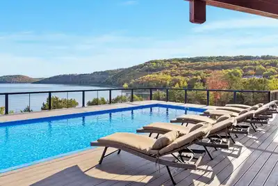 Image de Labor Day Open, Pvt Outdoor Pool-Pvt HotTub-Breathtaking Lake Views/Access-New Build-Free Tickets