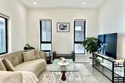 Image de Modern 5br Home Near Shops, Bbq & Blue Mountains
