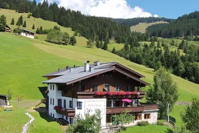 Image de Appartement près du domaine skiable de Maria Alm