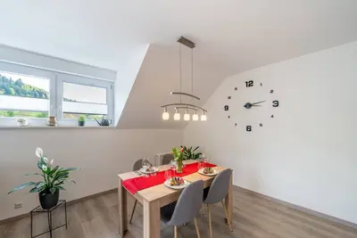 Image de Appartement \"Am Spielberg\" avec vue sur les montagnes, balcon et Wi-Fi