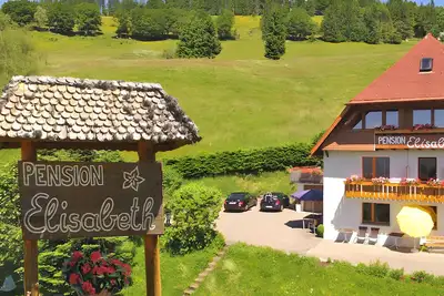 Image de Appartement 'Nr 6' avec vue sur les montagnes, terrasse privée et Wi-Fi