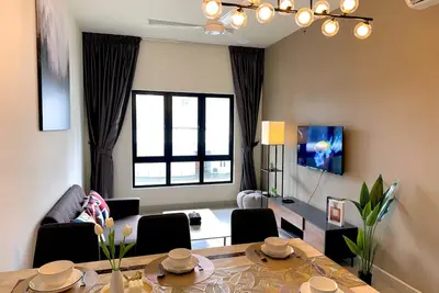 Image de Walking distance to the University of Cyberjaya. Family-sized condo for 4Pax!