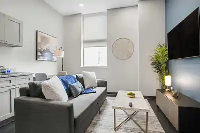 CozySuites Modern 1br in Downtown Pitts 9