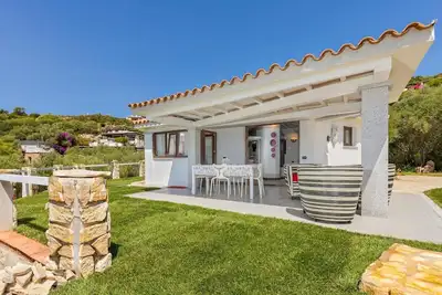Image de Relaxation and comfort come together in an oasis of peace. Authentic Sardinia is waiting for you!