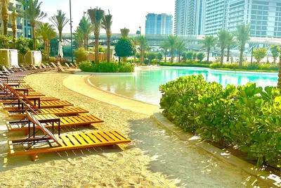 Image de Premium 1 Bed Apartment With Private Beach Lagoon Access Close To Downtown