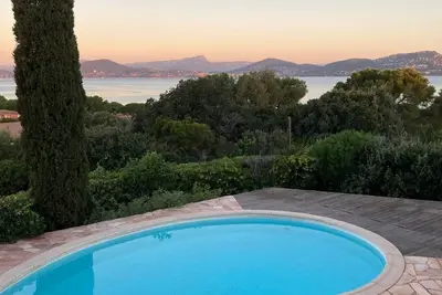 Image de Villa Presqu'ile de Giens 8 pers Piscine Rooftop vue à 180 degrés sur la mer