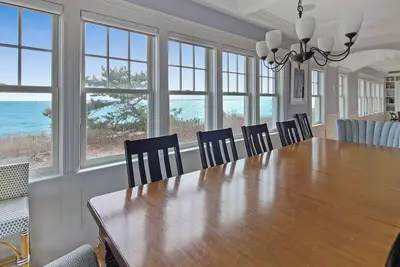 Image de Fantastic 4 Bedroom Waterfront