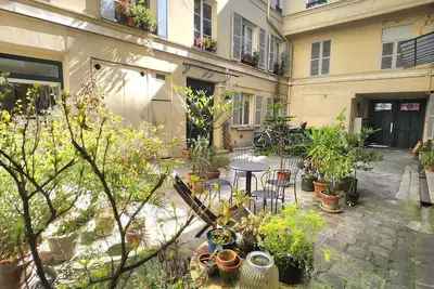 Image de Renovated, Easy Access, Quiet and Central Apartment at Le Marais