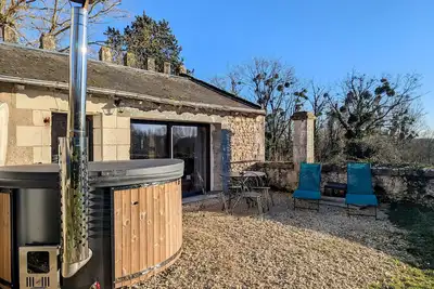 Image de Séjour Historique au Domaine de Migny : Gîte avec Bain Nordique et Piscine