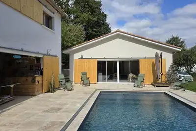 Image de Maison indépendante avec piscine privée, Wi-Fi et climatisation