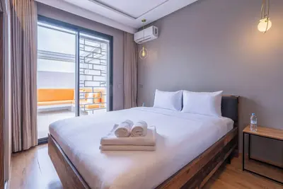 Image de Studio Cosy avec Piscine et Terrasse