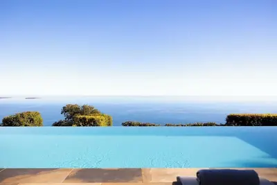Image de Théoule sur mer : Luxueuse villa 7 chambres - vue mer incroyable piscine