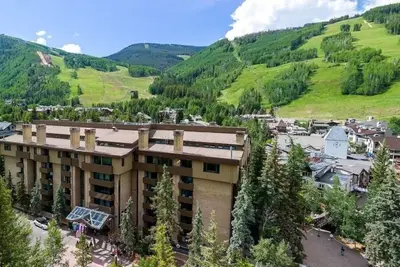 Image de Comfortable, convenient 2br condo at Vail Village Covered Bridge