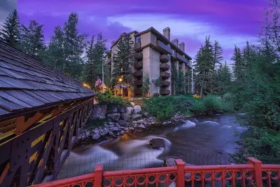 Image de Spacious, convenient 3br condo in Vail Village at Covered Bridge