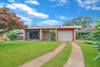 Image de Jensen House - Retro Style with a modern update