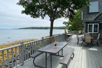 Image de A Stones Throw - Town of Owls Head