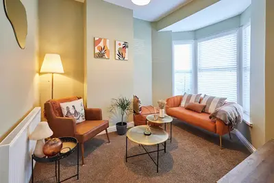 Host & Stay | Mayfield