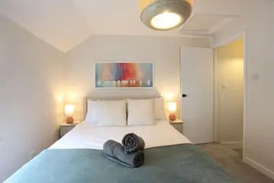 Image de Cottage-Traditionelle-Salle de bain privée séparée-Vue sur Rue-Wallaby