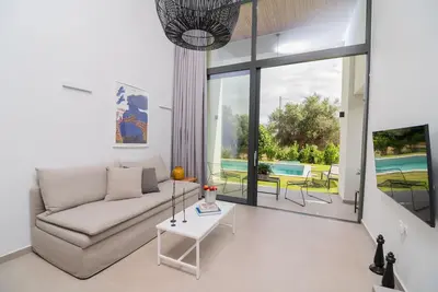 Image de Villa Aphrodite with pool view