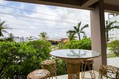 Image de Lagoon front apartment w/shared pool - two minutes from the beach