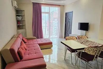 Image de Spacious 1-Bedroom Apartment 5-Min Walk to the Sea