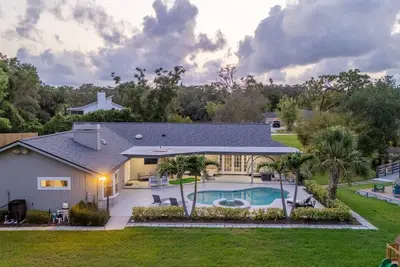 Image de Spacious Retreat with Heated Pool/Spa