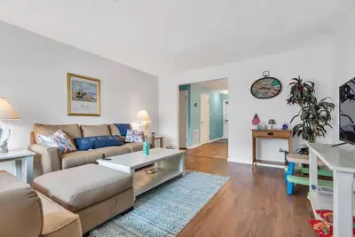 Image de Charming 2-bedroom condo in Seaside Park, one block from the beach