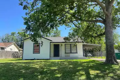Image de Furnished Cottage with Weekly Rentals Available