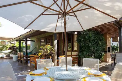 Image de Bz03 Beautiful house with 4 suites and private gourmet area