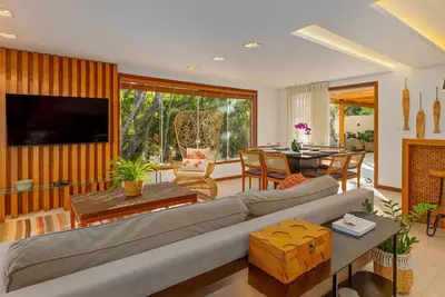 Image de Bz15 Just 200m from the beach! Beautiful 4-bedroom house