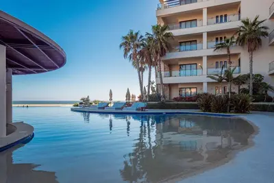 Image de Oceanfront 3br Diamante Condo by The Agency Baja
